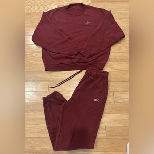 Alo accolade crewneck and sweatpants set